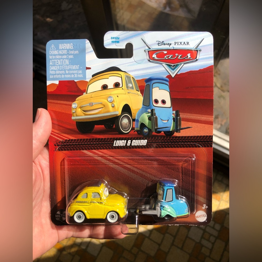 Luigi and Guidos Pixar Cars Set NEW